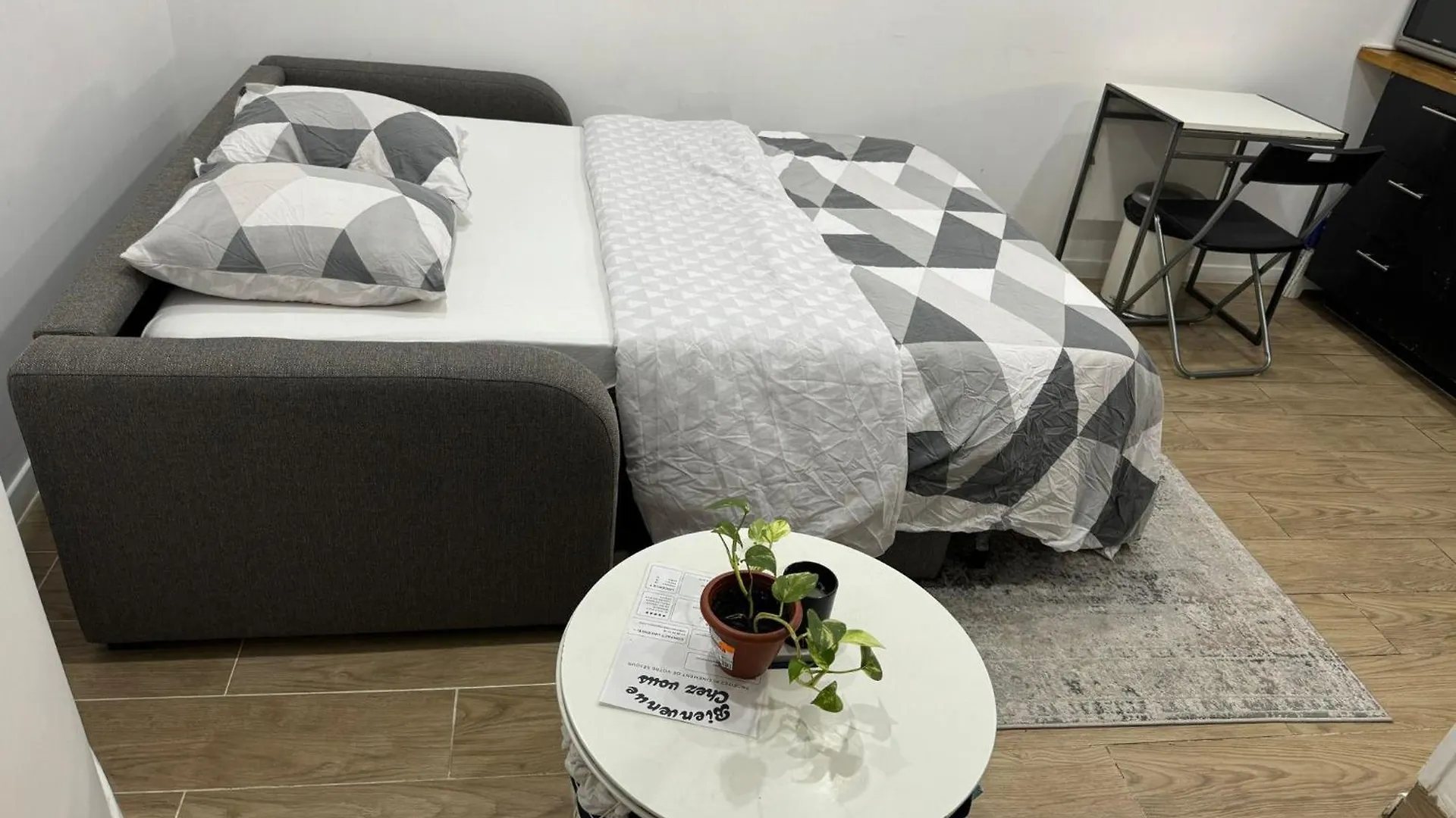 Cosy Au Coeur De 11e Appartamento *
